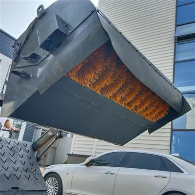 Mini balayeur à balai de botte de skid-skid